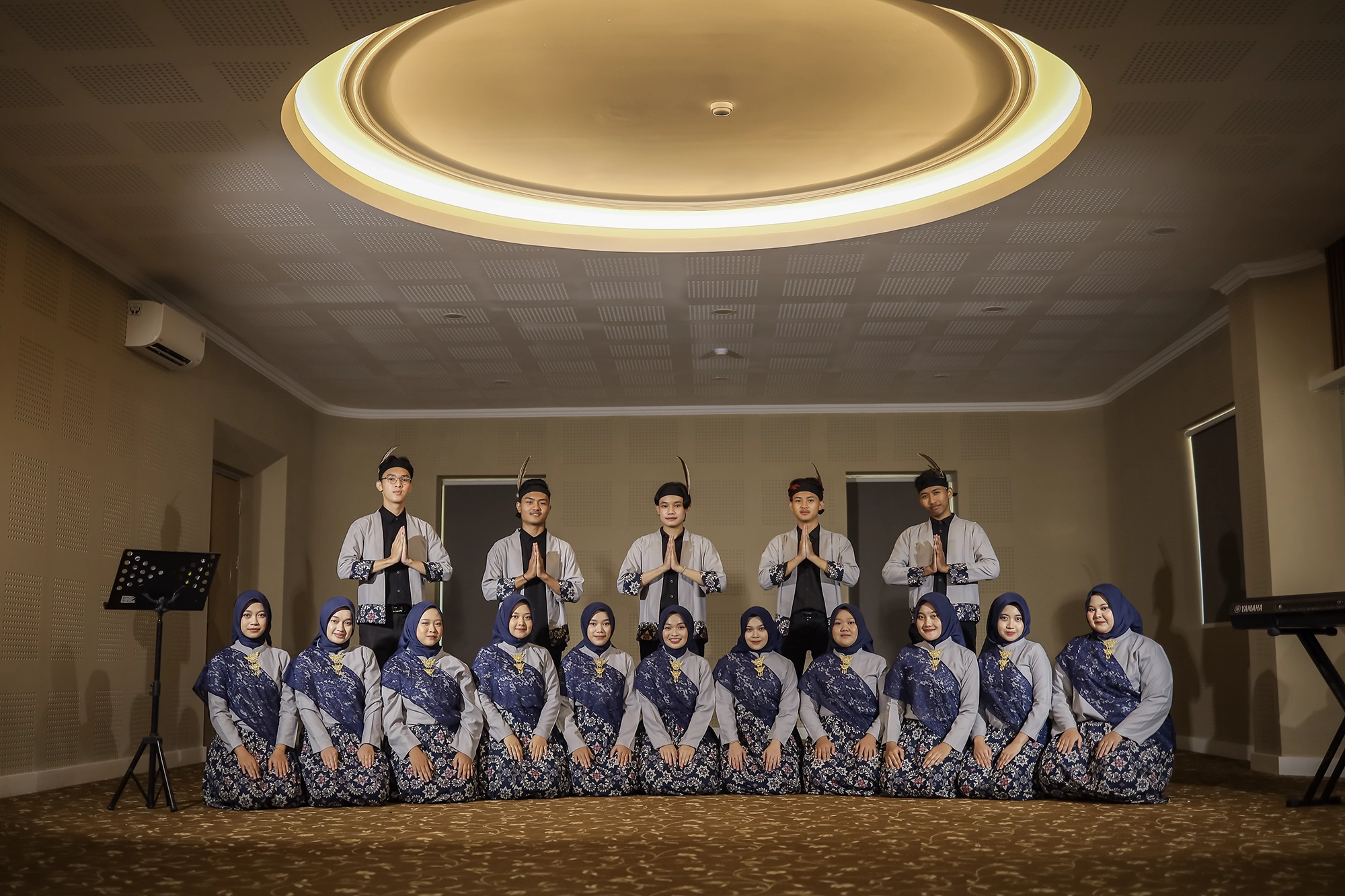 card imag top
